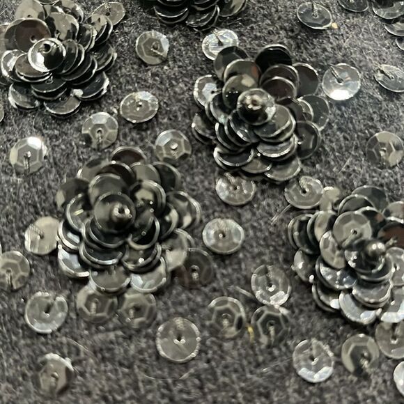 New! VIVIEN FOREST Cardigan Black Floral Sequin Lambswool Angora Blend PRETTY! - Picture 4 of 16